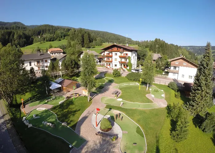 Hotel Dolomiten
