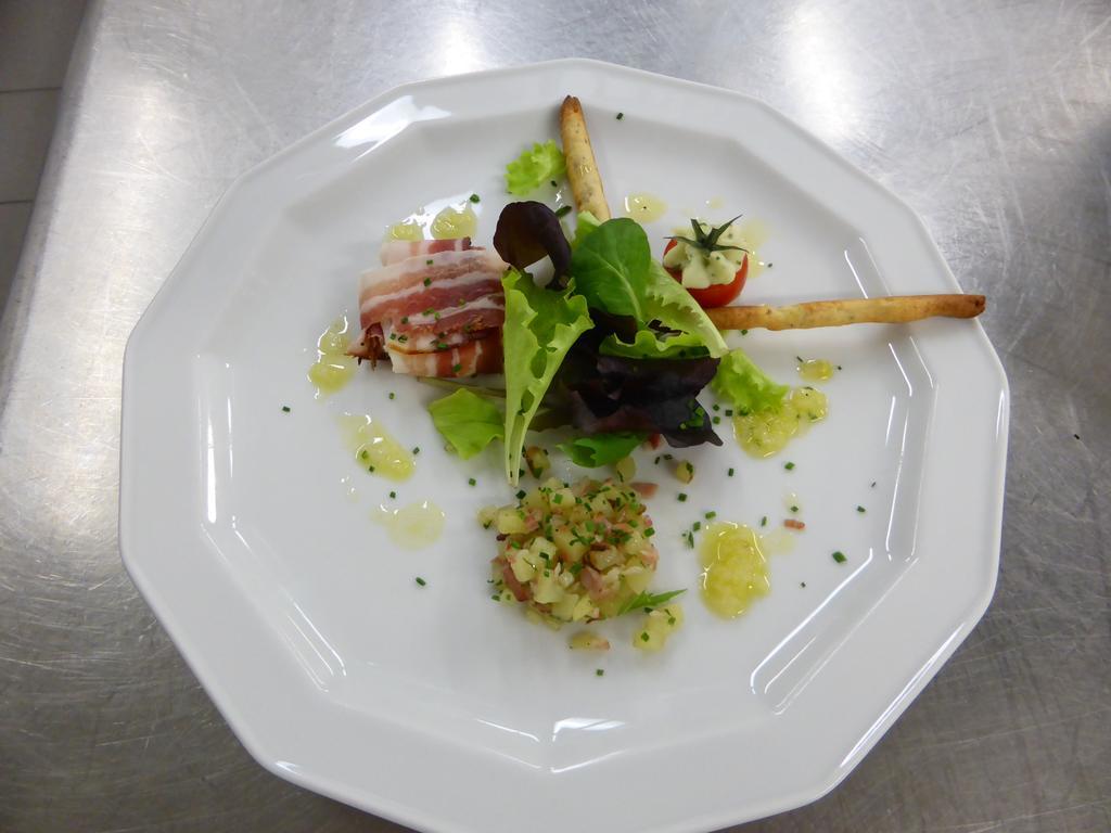 Hotel Dolomiten 3*
