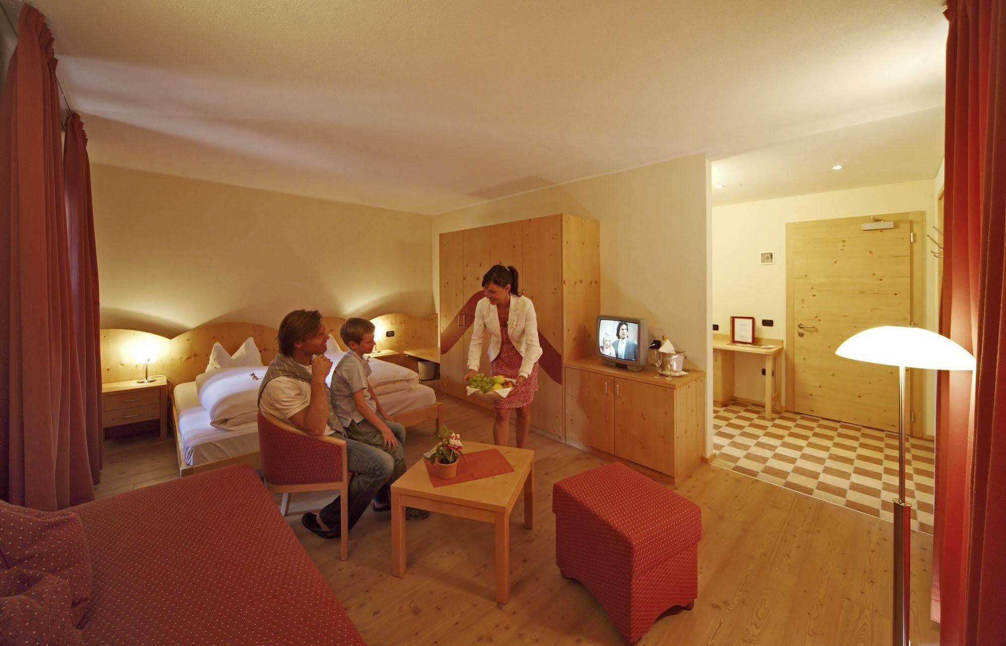 Dolomiten Hotel